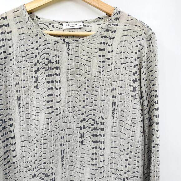 Equipment Tops - Equipment Silk Gray Printed Blouse